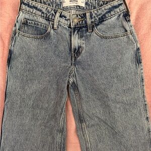 Hollister Low-Rise Baggy Jeans